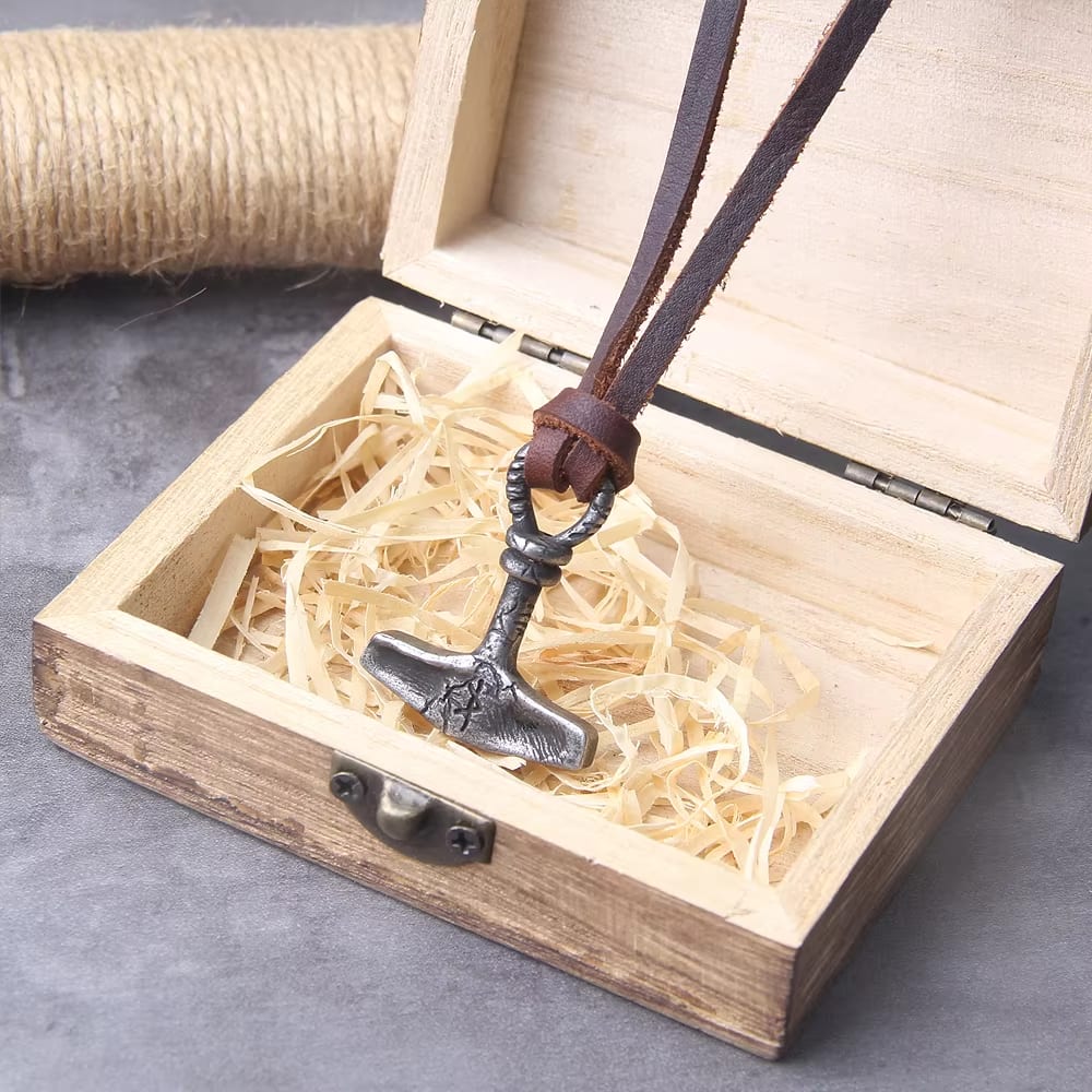 The Shieldbreaker - Pendant