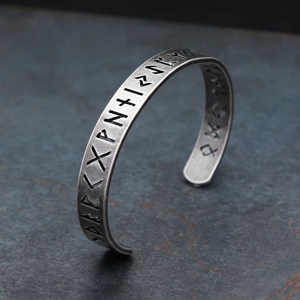 Runebound Cuff - Bracelet