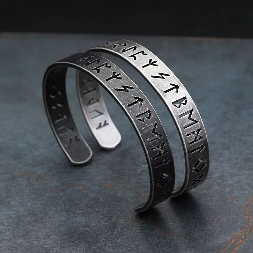Runebound Cuff - Bracelet