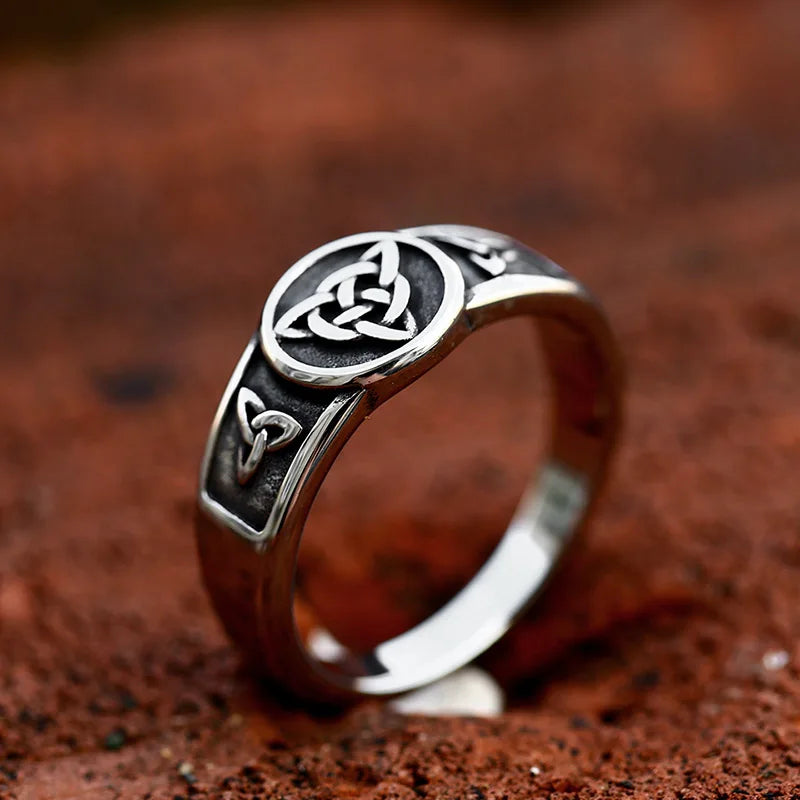 Knot of the Fallen - Ring